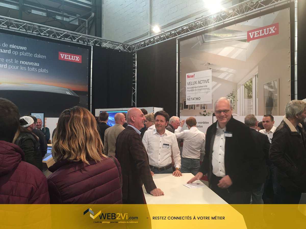 Web2vi's tweet photo. Au #belgianroofday @VELUX_France présente une fenêtre pilotée avec @netatmo - #artisans #bâtiment #couverture #web2vi #velux #netatmo https://t.co/VxJv5nlZTP