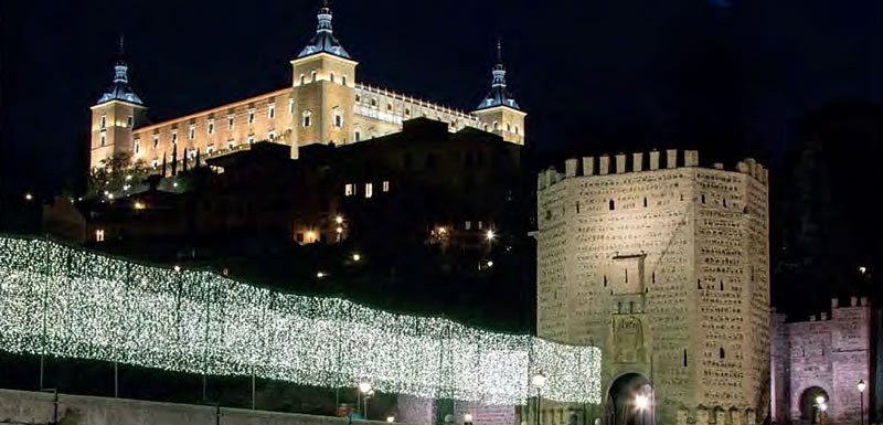 HosteleroToledo's tweet photo. Sabemos que os gusta la Navidad, por eso, ampliamos los horarios de apertura. https://t.co/nODCopSsBh https://t.co/sYmM0QR28i