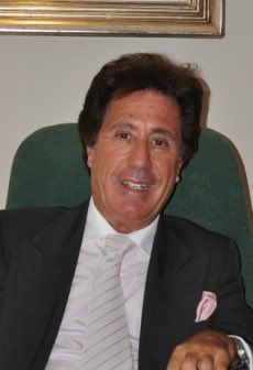 FRementeria's tweet photo. Nuestra más sincera enhorabuena al Profesor Arturo Fernández-Cruz, patrono de nuestra Fundación y recientemente nombrado Académico Electo de la Real Academia Nacional de Medicina. 

Ocupará el Sillón 23 de “Medicina Social” https://t.co/8JZm9Fchwf
