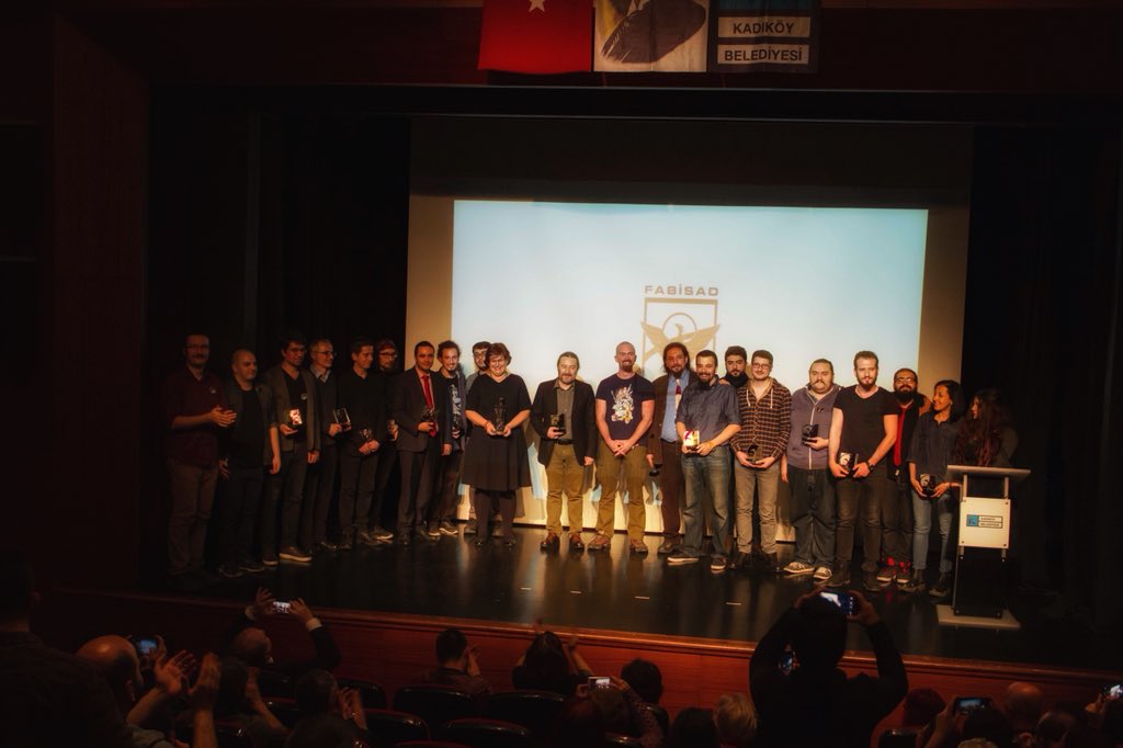 Gio Ödülleri 2017’de Yayımlanmamış Öykü Ödülü Örümcek Sürücüleri isimli öyküsü ile Fahri Emre Öztürk’ün, İllüstrasyon Ödülü Warrior Princess isimli çizimi ile Ömer Süalp’in ve Kısa Film Ödülü ise Elma isimli filmi ile Serdal Altun’un oldu.