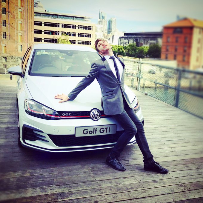 Look at me, I&rsquo;m a mahdel. I mahdel things. Look at me mahdelling this car wit.... https://t.co/MK4jsrqLc6