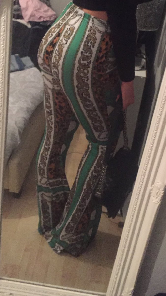 laureneglin's tweet photo. @OfficialPLT how are you selling trousers like this with complete different front and backs! You need to sack whoever is making these clothes and would appreciate it if you didn't ignore my emails! https://t.co/EspzbPayif