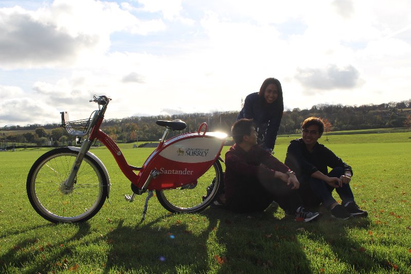 TIOTGuildford's tweet photo. Would you like to see the Boris Bikes coming to Guildford? 😍

Now that might become a reality soon! https://t.co/ocF1sDI4AT

#Satanderbikes #BorisBikes #surreyuniversity https://t.co/KK0m8WFFaI