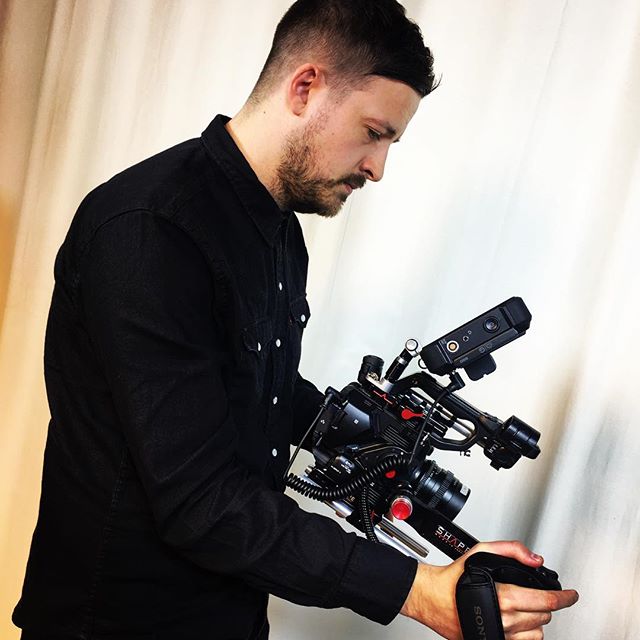 Deal of the day? Price drop on Sony FS5, FS5K, FS7, FS7K, FS7M2, FS7M2K and up to £358.00 worth of cashback🙊 Today only! 🎥 

Image: Me getting hands on with an FS5 😉 

Contact me for more info ash@cvp.com