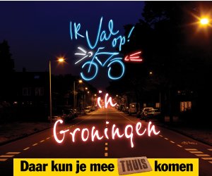 klaas_vaneeks's tweet photo. Donkere en natte dagen, zorg dat je opvalt! Ten slotte wil iedereen weer heelhuids thuis komen. Dus goede verlichting, reflectie en niet teveel donkere kleding op de fiets. https://t.co/6HZpvb4evR