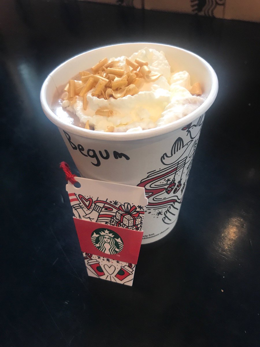 Begooommm's tweet photo. #fudgehotchocolate #yummy (at @StarbucksUk in London, Greater London) https://t.co/hhzTGH40Fh https://t.co/CLBm5YjqLz