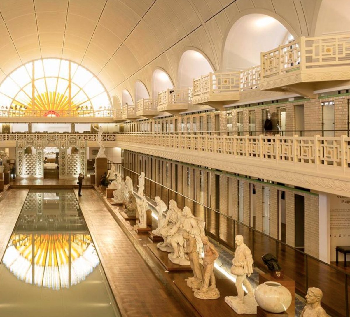 There's something uniquely refreshing &amp; indulgent about bathing in the faded grandeur of an Art Deco swimming pool. 💦 bbc.in/2jdIiIZ