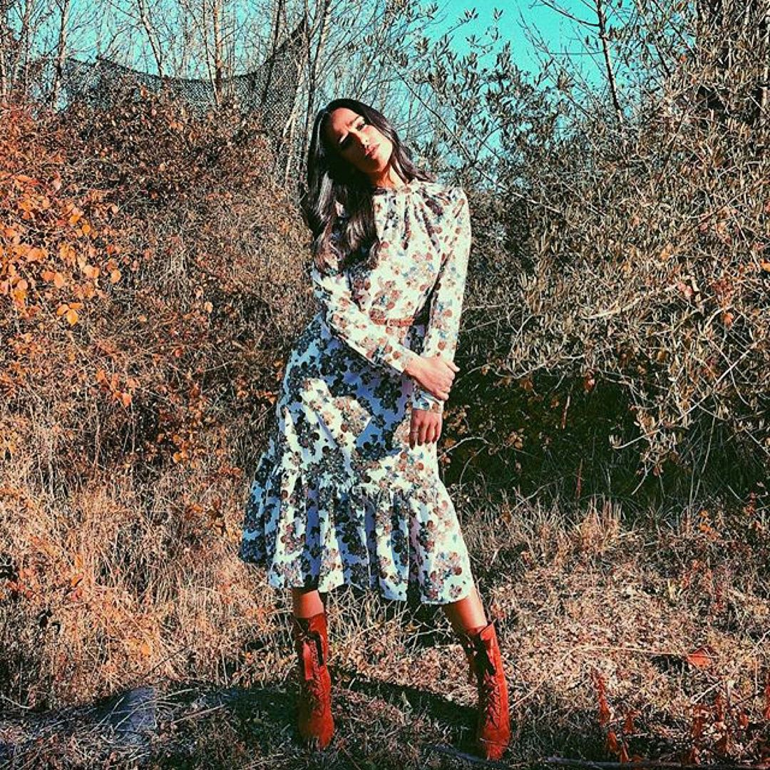 Axel_Accessorie's tweet photo. Rita Pereira looking gorgeous in an #Axel floral dress and high heel boots! Shop the look now online with up to 50% off!!! #BlackFriady #AxelCelebs #AW1718
Dress: https://t.co/pbfJ4BG8MF
Boots: https://t.co/SeNOkI7w9A https://t.co/oSijWtFaEn