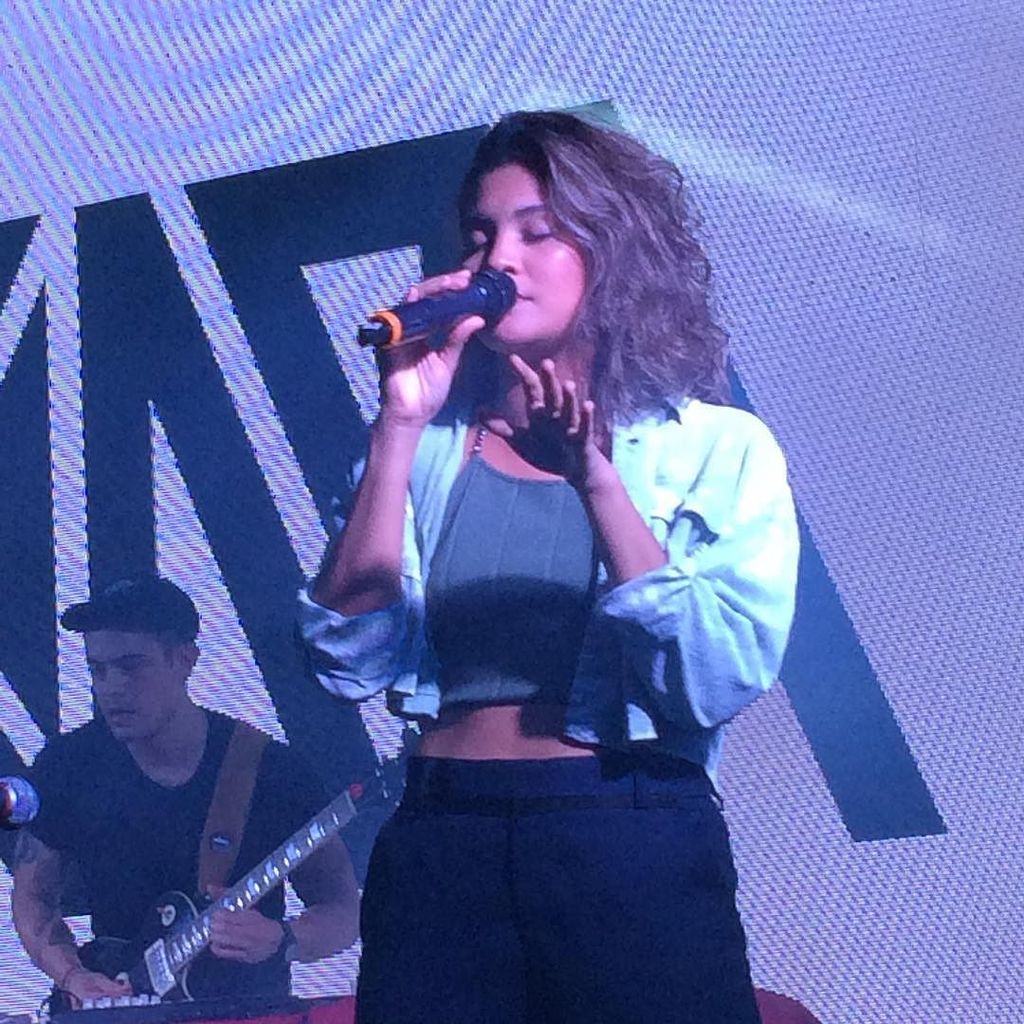 manila_genesis's tweet photo. Thank you for having @kianavee for #OneMusicxCFAD, @onemusicph & @ust1611official! See you soon! 🐯
.
@kianaholics @kianaveelievers @kianavicerylle @samkiwarriors @samkifans @teamvalencianofc @valencianolover @valencianosquad https://t.co/LtgogdbsfJ https://t.co/KJKIma9SUm