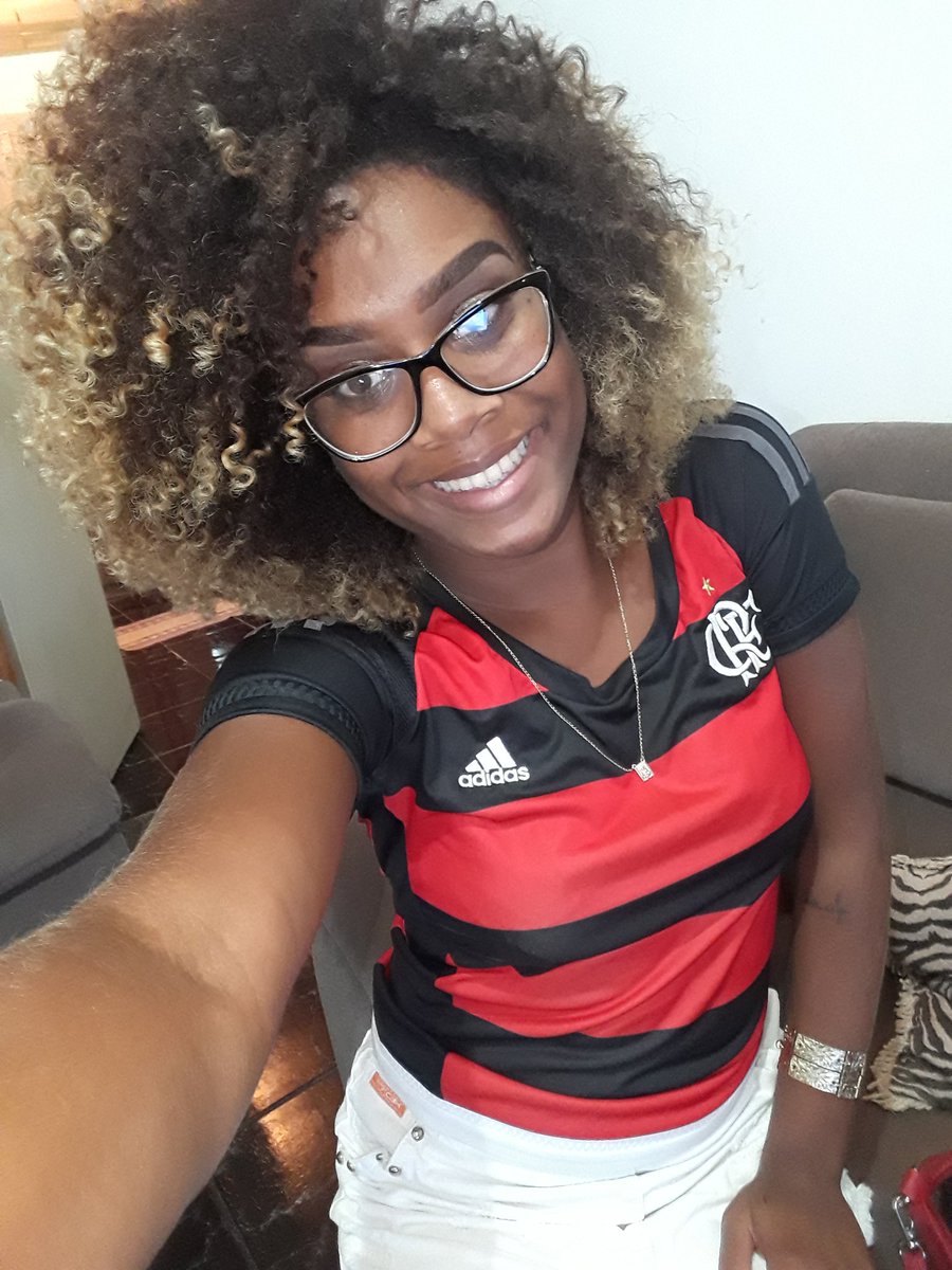 juuhFeitosaa's tweet photo. Ainda de ontem #Flanatica #AmorMaiornaotemIgual ⚫🔴👏👏❤ https://t.co/tziCIKEXbO