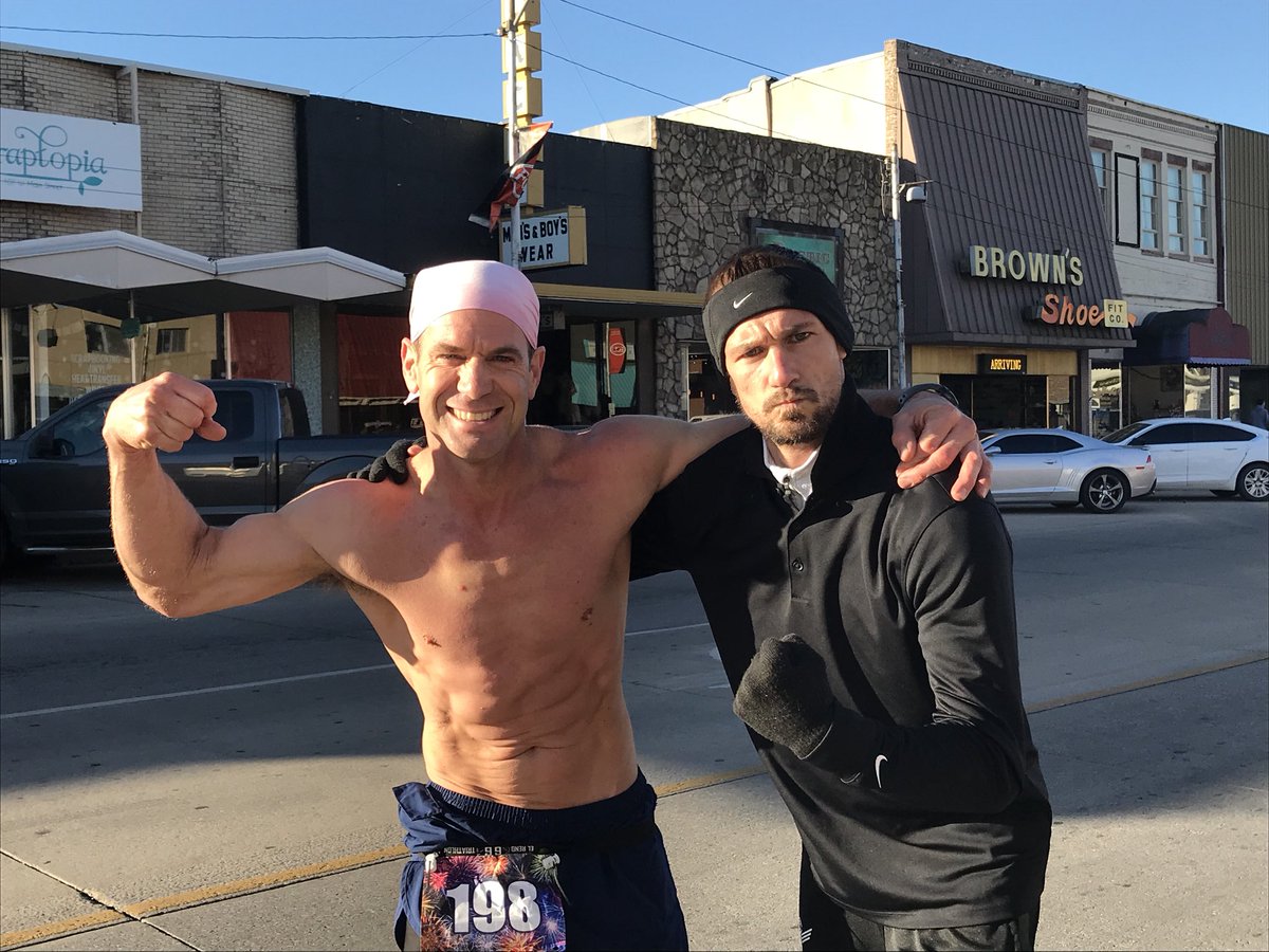 DManluvsJC's tweet photo. #postrace fun with  @ByngTrackXC #statechampion Josh Stewart #byngpride #Thanksgiving2017 #TurkeyTrot #hungerrun #5km #Thankful @AdaOklahoma https://t.co/slVaJ2ltPf