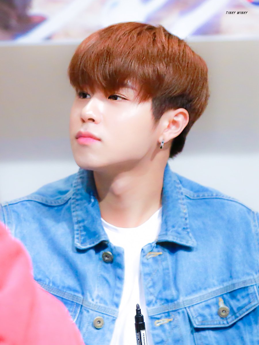 JIAHNnet's tweet photo. 171112 용산 팬싸
좋아💘 사랑해서~~💕
#IN2IT #JIAHN #YOUJIAHN #인투잇 #지안 #유지안 https://t.co/hojPGgMcDR