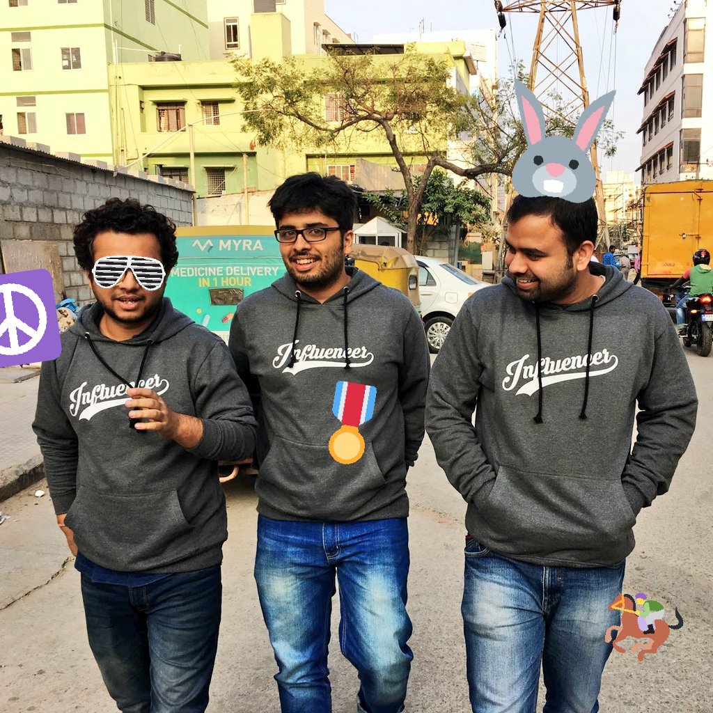 HumansOfWooplr's tweet photo. @Wooplr #tech showing off some #Influencer swag :) https://t.co/VBO9ulOndn