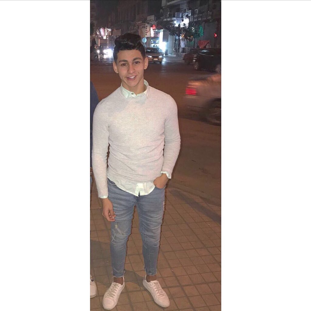 mishuahmeed's tweet photo. #NewProfilePic #meshmesh💋 https://t.co/VIMW1Tm4xd