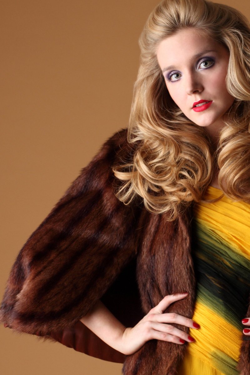 SOLOVESVINTAGE's tweet photo. Grab a 30% off on all our #vintage pieces up to £50. Here's the link: https://t.co/PhrBa0dKXs https://t.co/1j6nAIf4k4