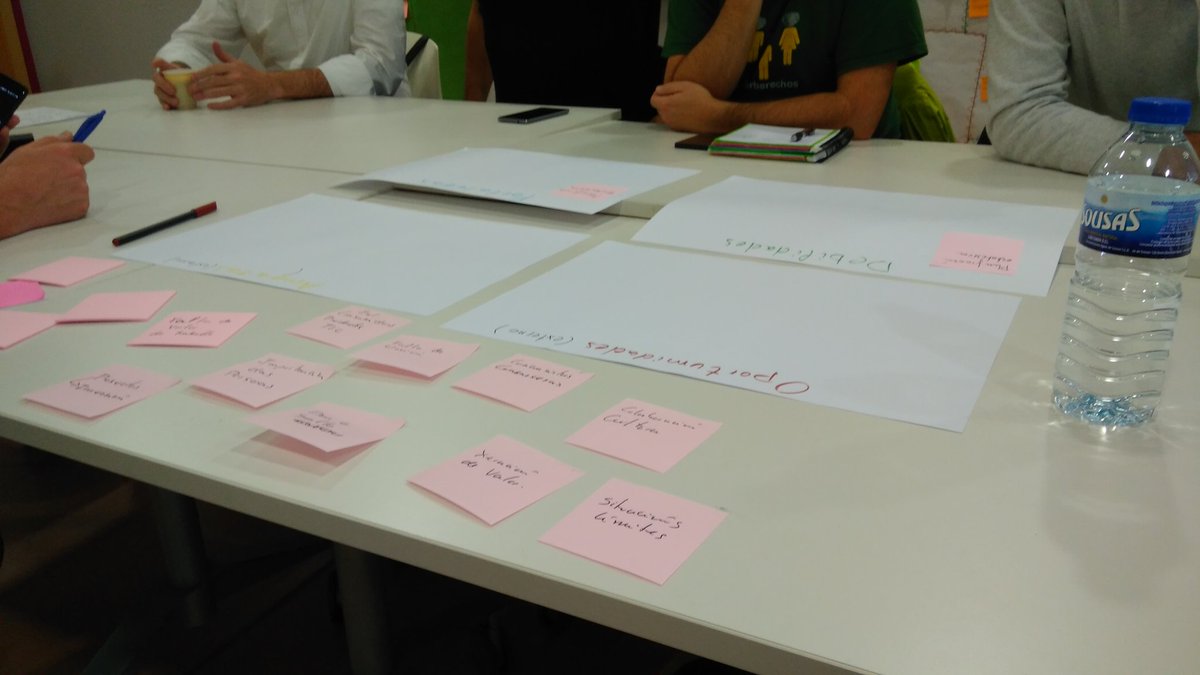 Na Mesa de Traballo para participar na creación da Axenda do sector TIC na economía social