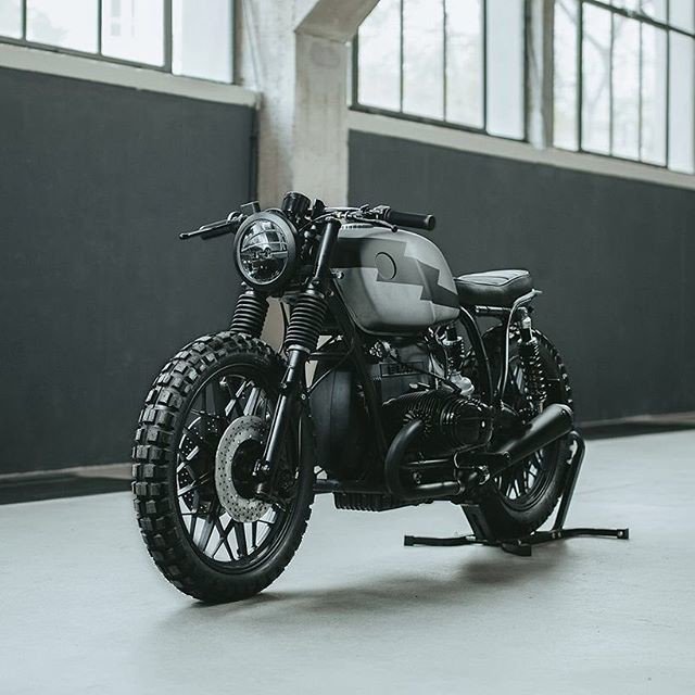 RTR_MotoGP's tweet photo. Reposting @http://crwd.fr/2zuJylY:
BMW R100 custom cafรฉ racer by hookie co.
See more at https://t.co/OGYBsduwvl
#transferdesign #design #blog #bmw https://t.co/gdWJBlrDC0