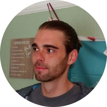 TechCornwall_'s tweet image. Meet the Software Cornwall twitterers!! .. on education  @tonyedwardspz &amp;amp;  @astrotutor9 and on business @belindawaldock &amp;amp; @LyssaCrump #kernowtech Have a great weekend! See you on 8th at the Christmas gathering! softwarecornwall.org/team/