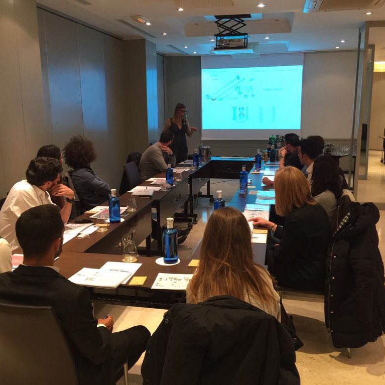 Hoy <a href="/BacardiLimited/">Bacardi Limited</a> nos ha preparado un taller de coctelería y nos ha presentado los cocktails ganadores de la última #BacardíLegacy 🍸 #cocktails #MeliaGranada #Garbo #GarboByMelia <a href="/GarboGinCava/">GARBO Cocktail Bar & Restaurant</a> #Bacardi