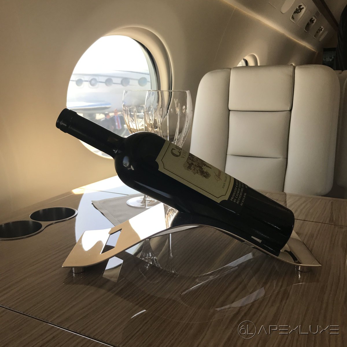 apexluxe's tweet photo. Don't keep things bottled up and unwind with for your next trip.

#Wine #privatejetcharters #apexluxe #luxurylogistics https://t.co/ZhlnrACBpO
