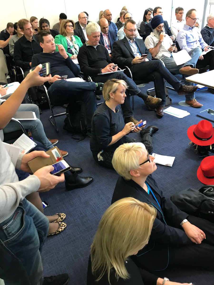 bpf2017's tweet photo. No room at all for Zsolt Berend session #BPF2017 ‘ focus is it a unicorn ‘ ? https://t.co/mgJFChJarE