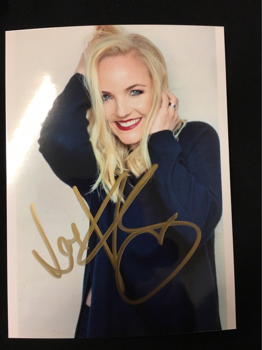 thetheatrecafe's tweet photo. RT &amp; FOLLOW for your chance to #win a signed @kerryjaneellis1 Photo #fridayfangirlfrenzy https://t.co/dahNO5sULH