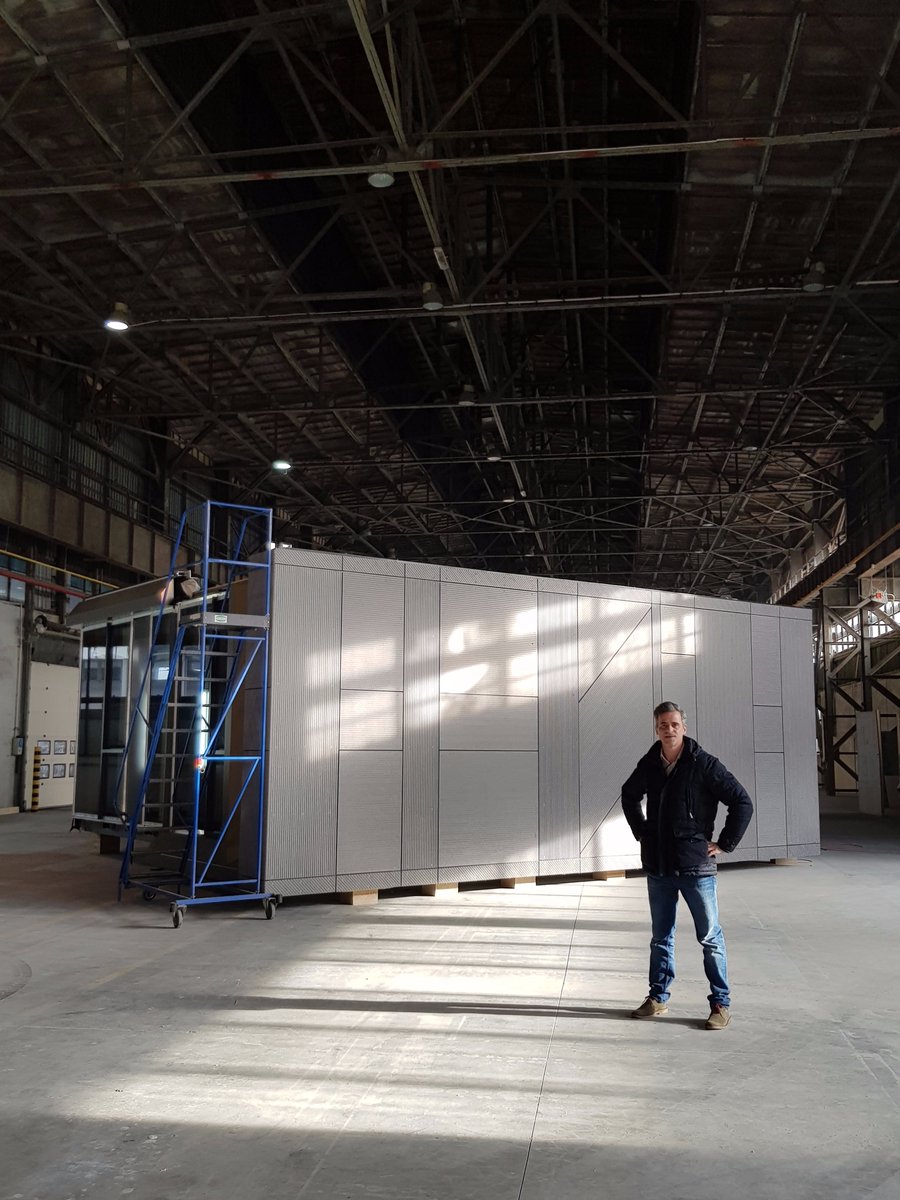 furiothinks's tweet photo. The moment I've finally realized modular buildings will rule the world. #DMDmodular @greenprefab https://t.co/oyobXip54H