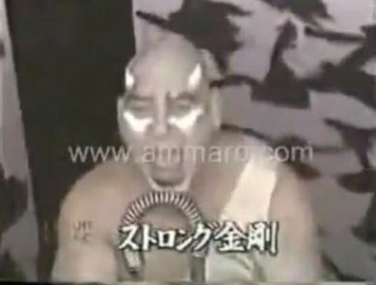 #الحصن_في_الرياض
خلوهم ينتبهون ويحاولون يخوفوننا شوي شوي ولا ربعنا بيجلدونهم 😂💔