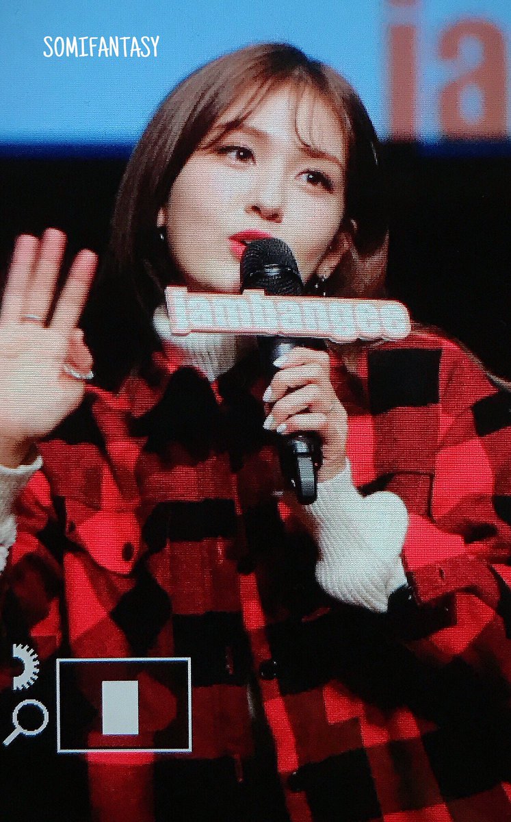 171124 잠뱅이
또보자소먀💛
#전소미 #소미 #somi