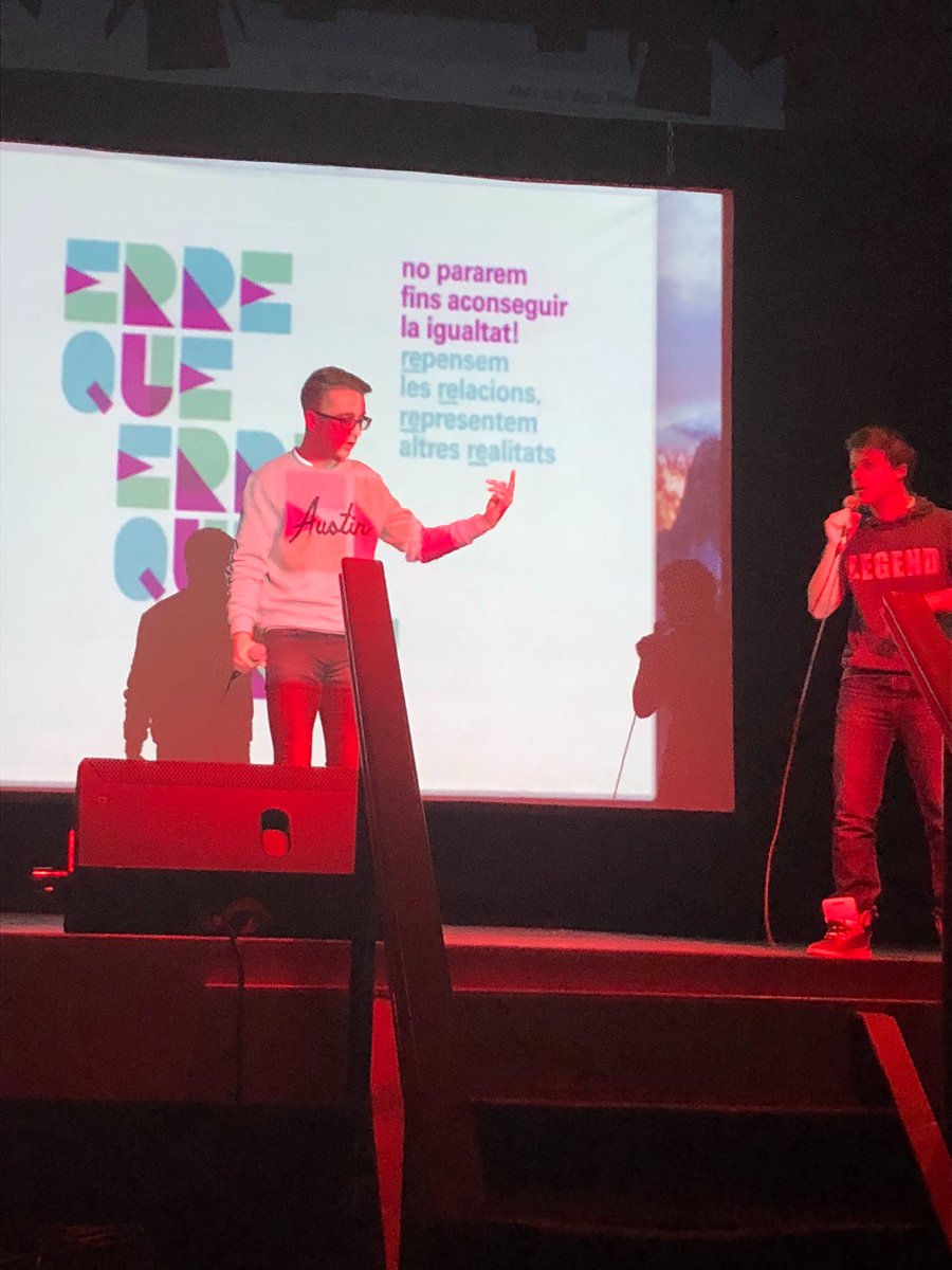 maitemvv's tweet photo. Rap per la Igualtat @EncarnaCuenca @rubentrenzano #RqRqR No pararem fins aconseguir la igualtat https://t.co/0EmWRaxpfk
