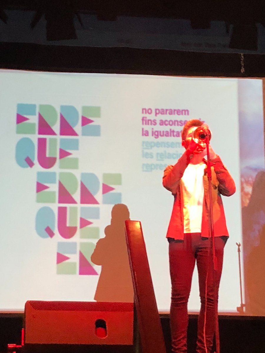 maitemvv's tweet photo. Rap per la Igualtat @EncarnaCuenca @rubentrenzano #RqRqR No pararem fins aconseguir la igualtat https://t.co/0EmWRaxpfk