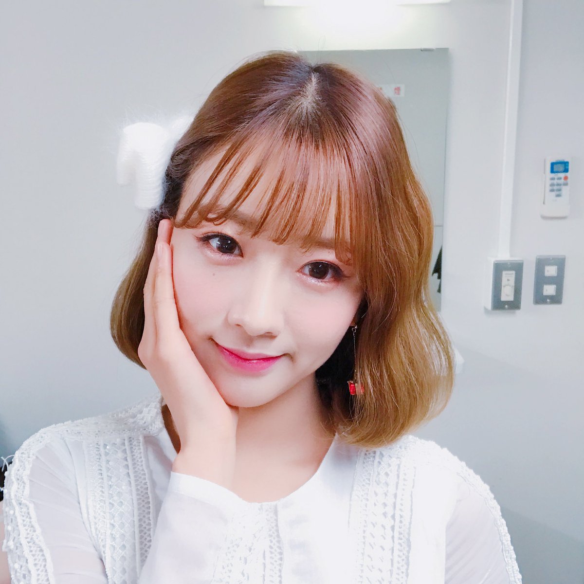 Apink_2011's tweet photo. [#에이핑크] 매 주마다 🐼의 금요일을 설레게 만드는 #초롱 이와 #보미💕 낯선 정글에서도 항상 밝고 씩씩하고 사랑스러운 롱롱이와 뽀미와 함께하는 시간!
잠시 후 10시! SBS #정글의 법칙 에서 만나요👐

#Apink #박초롱 #윤보미 #사랑스럽롱_아름답뽐 https://t.co/KEo3IJ4uMf