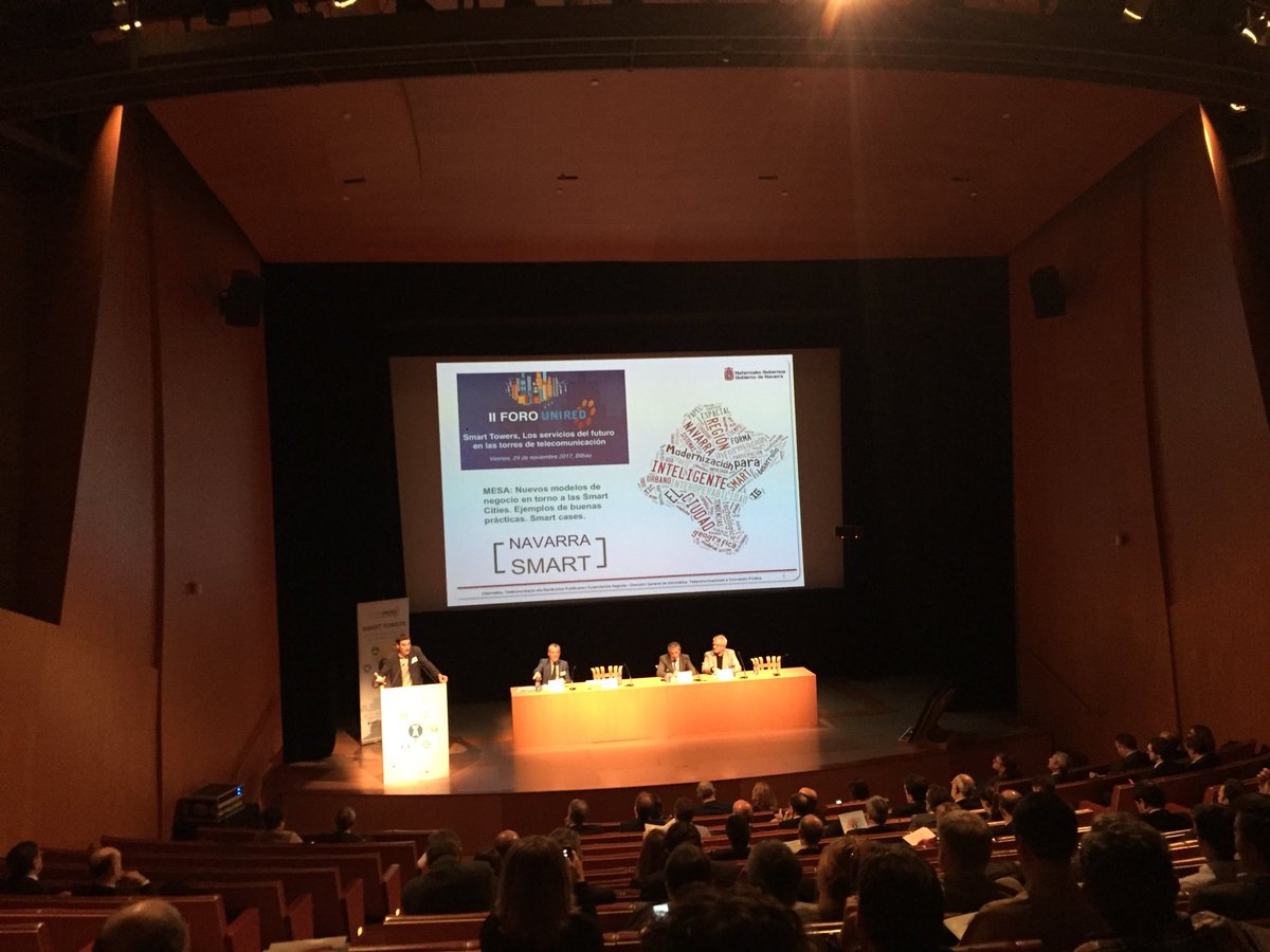 UNIREDasoc's tweet photo. Última mesa centrada en los nuevos modelos de negocio a las #Smartcities y #Smart cases #IIForoUnired #SmartTowers https://t.co/ed1jsXnkCW