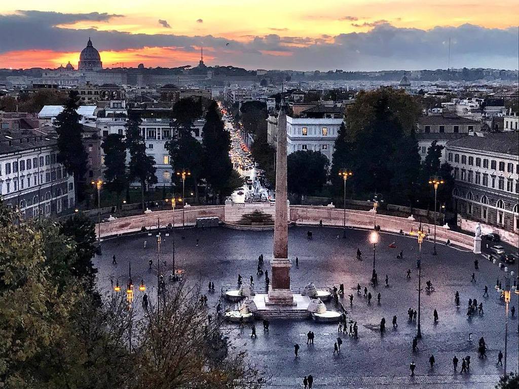 SojuSoldier's tweet photo. One last shot from our last night in Rome. Arrivederci, Italy! 🇮🇹✌🏼 #Italy #rome https://t.co/RVaAdbhPt4 https://t.co/y1cWKUdxhm