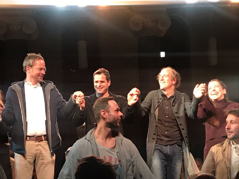 SchimmerPR's tweet photo. Applaus für die @KapPotsdam #Elias-Sänger #HolgerFalk + Dirigent #TitusEngel bei der gestrigen Premiere der #PotsdamerWinteroper https://t.co/poZe9XYZU1