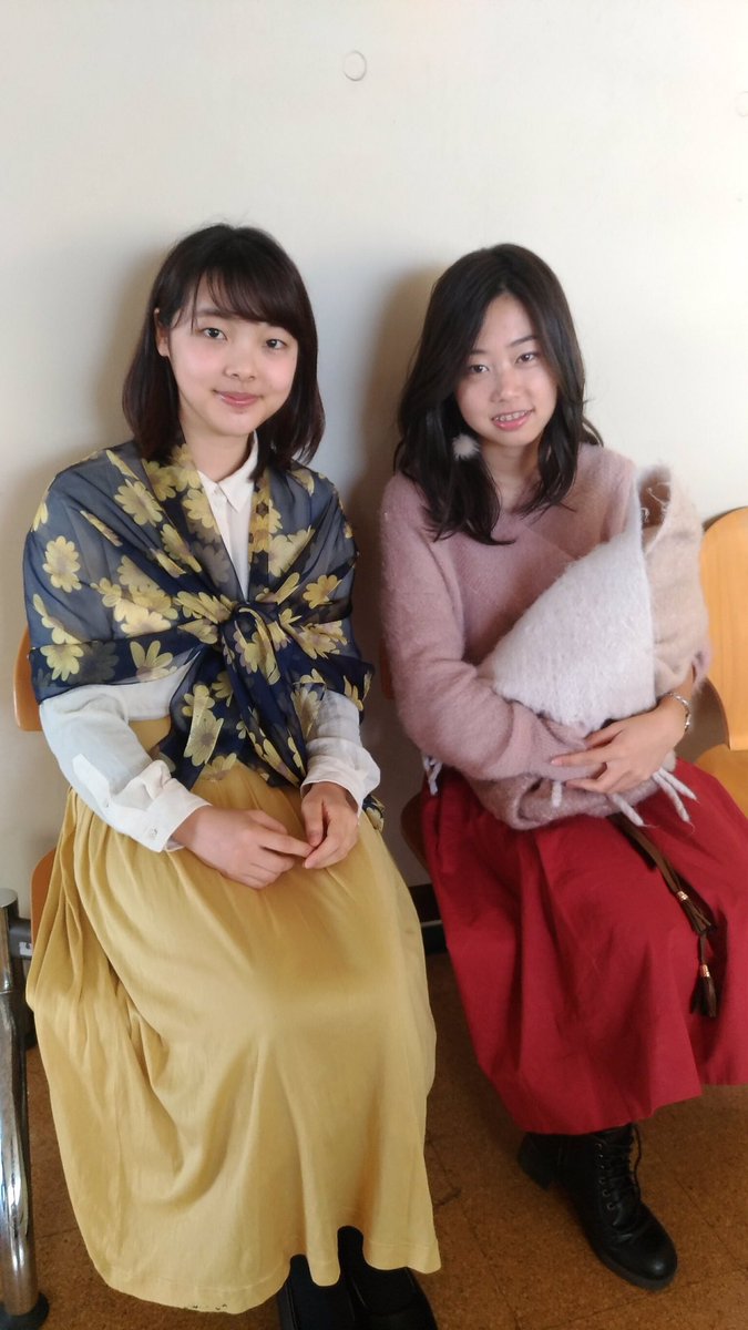 17年アラビア語劇 花火 最後はこの2人 左は村人みんなの尊敬を浴びる優しいおばさん 村人たちにいい助言をしてくれるんだ 右はちっちゃい子供がいる若いお母さん 今が大変な時期だよねぇ頑張ってねぇ いよいよ明日 でっかい花火打ち上げる 17年アラビア語劇 花火 最後はこの2人 左は村人みんなの尊敬を浴びる優しいおばさん 村人たちにいい助言をしてくれるんだ 右はちっちゃい子供がいる若いお母さん 今が大変な時期だよねぇ頑張ってねぇ いよいよ明日 でっかい花火打ち上げる