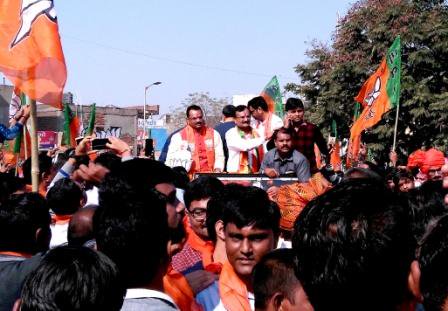 drkrishnathakar's tweet photo. #BJPCandidate Shri. #PradipsinhjiJadeja (Home-Minister) Filling a Form for #VatvaAssembly of Gujarat. @Pradipsinh_mla @narendramodi @AmitShah @jitu_vaghani https://t.co/IHQl648tIB