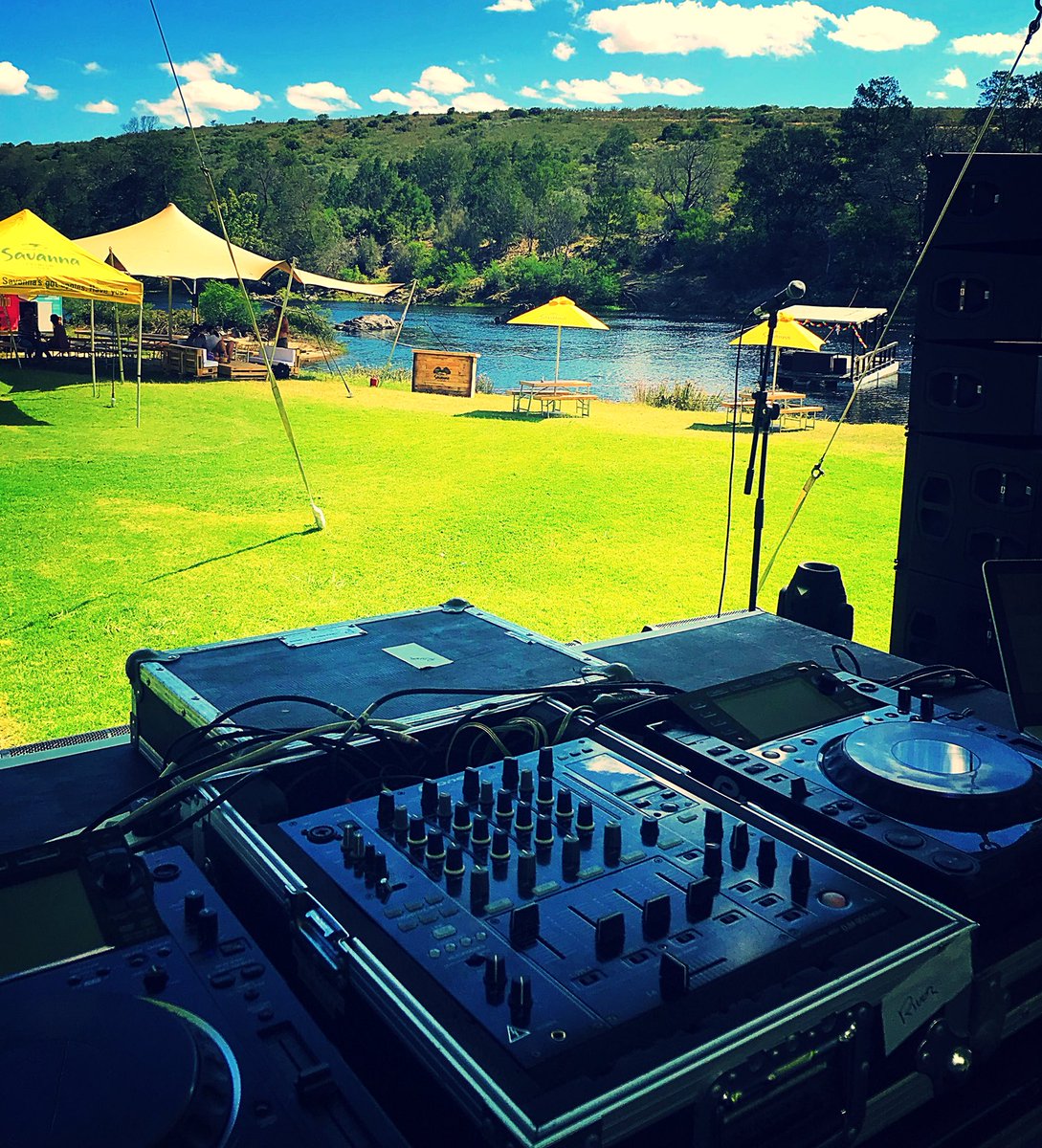 Here we <a href="/RiverRepublic/">River Republic</a> ! Great to back!! #escapethecity