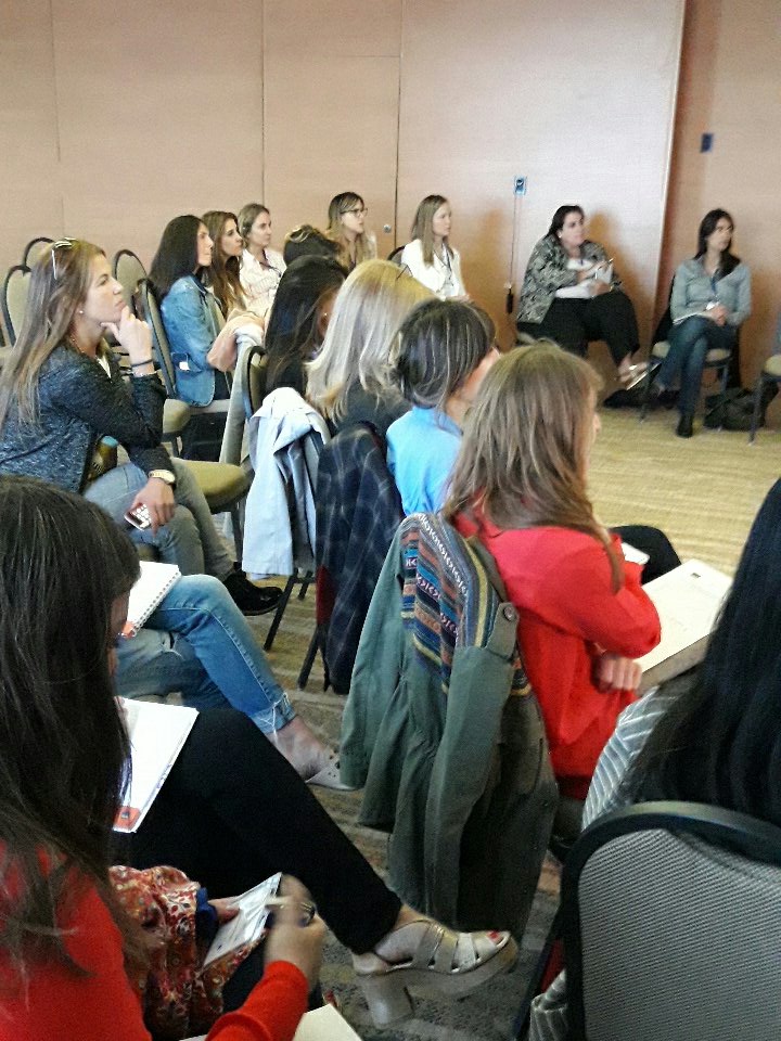 TALLER DE MARKETING DIGITAL CON RAQUEL OBERLANDER EN HILTON