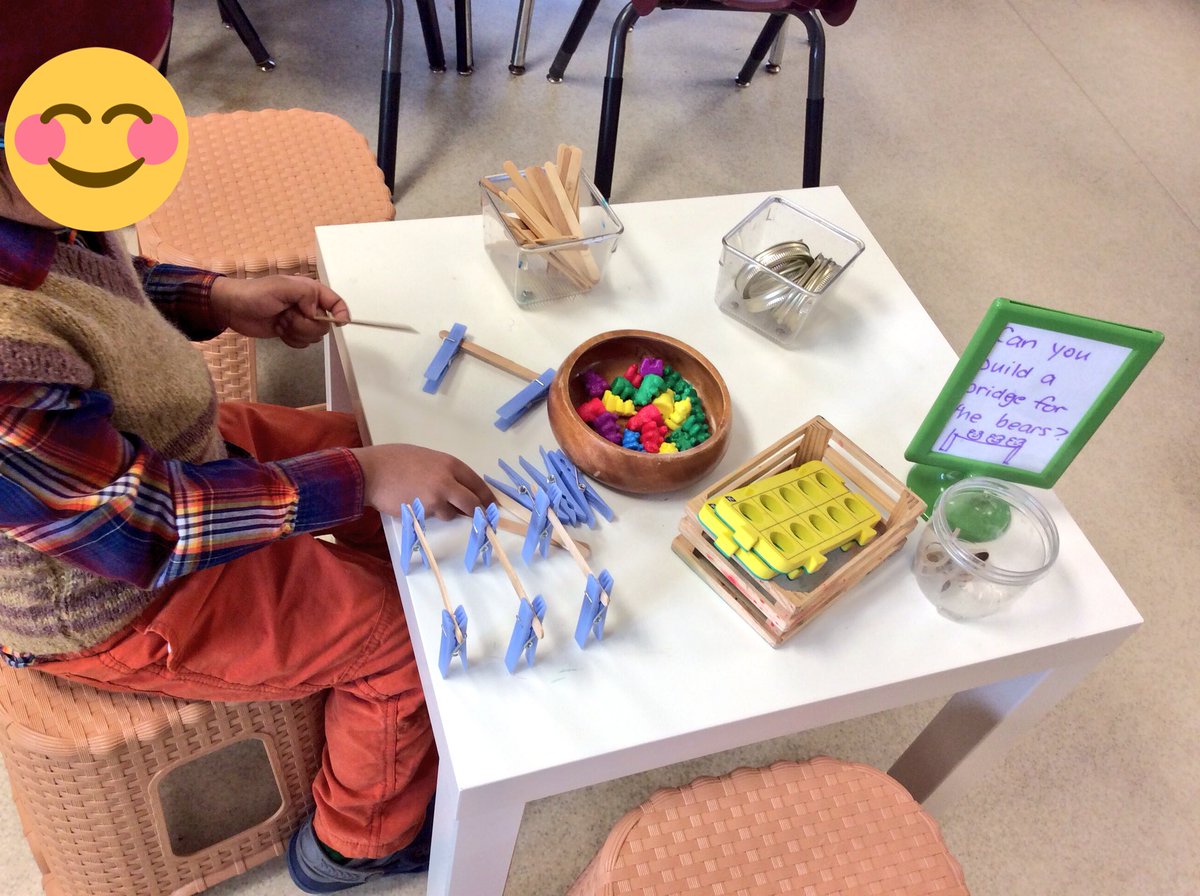 ourlearningpath's tweet photo. Can you build a bridge for the bears? #stem #kindergarten #problemingsolving #innovation https://t.co/ZtwWGp5TNr