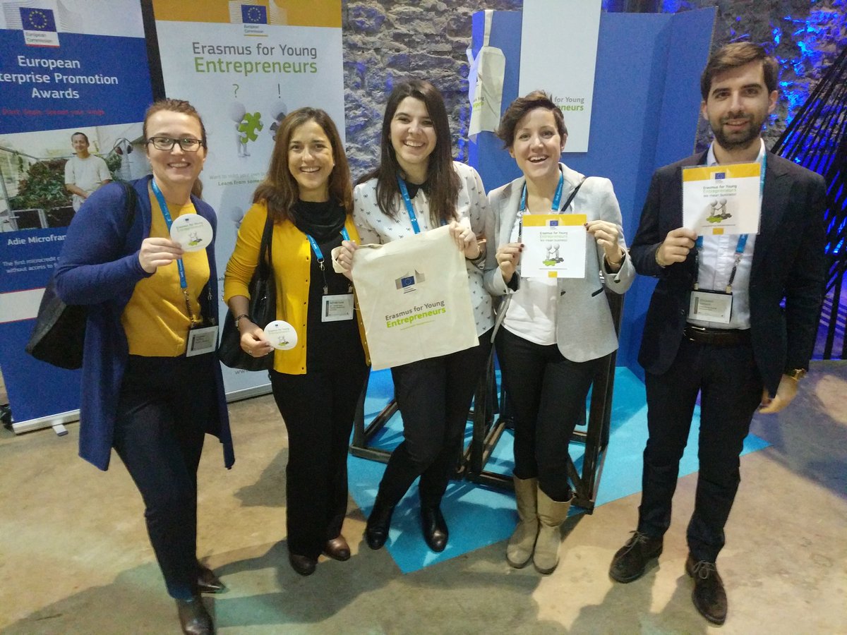 EYEprogramme's tweet photo. We had a great time at the #SMEassembly2017, where we were also joined by our recent EYE Award winners- host entrepreneur Katian Caria 🇵🇹 and new entrepreneur Isabel Alvarez 🇪🇸 #EUempowers https://t.co/WRGfX3nrCw