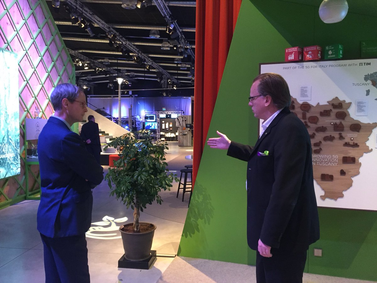Simen Medhus (@simenmedhus) on Twitter photo Great visit <a href="/EricssonStudio/">Ericsson Imagine Studio</a>. Tech for good, Internet of Things & 5G. Here with the Connected Tree. #ericssonstudio @Ericssonsustain Great visit <a href="/EricssonStudio/">Ericsson Imagine Studio</a>. Tech for good, Internet of Things & 5G. Here with the Connected Tree. #ericssonstudio @Ericssonsustain