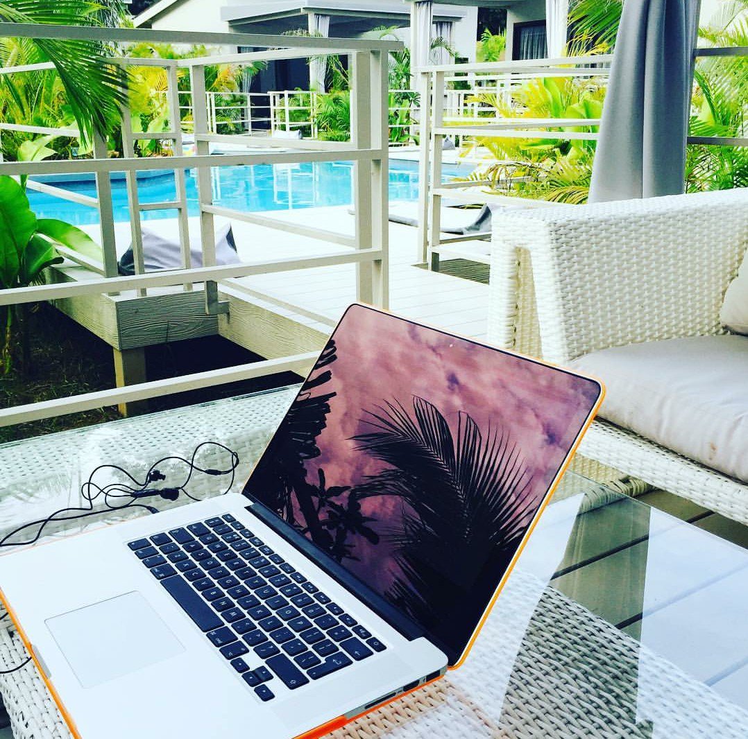 blickstudios's tweet photo. Next week we are hosting Working While Travelling with @kylegawley from @getinvited who will be talking about running a creative online experience while living abroad.
https://t.co/bTYjeuZEuF https://t.co/BENTUqKxBD