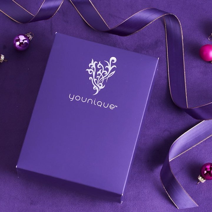 Younique_Corp's tweet photo. Perfect your pout with today’s exclusive Peppermint Pout bundle. The second Gift It to Me! bundle includes a delectable peppermint flavored #MOODSTRUCK lip exfoliator and Stellar #MOODSTRUCKSPLASH liquid lipstick, the perfect universal nude lipstick. Get in line at the link … https://t.co/sN4Gjzenlu