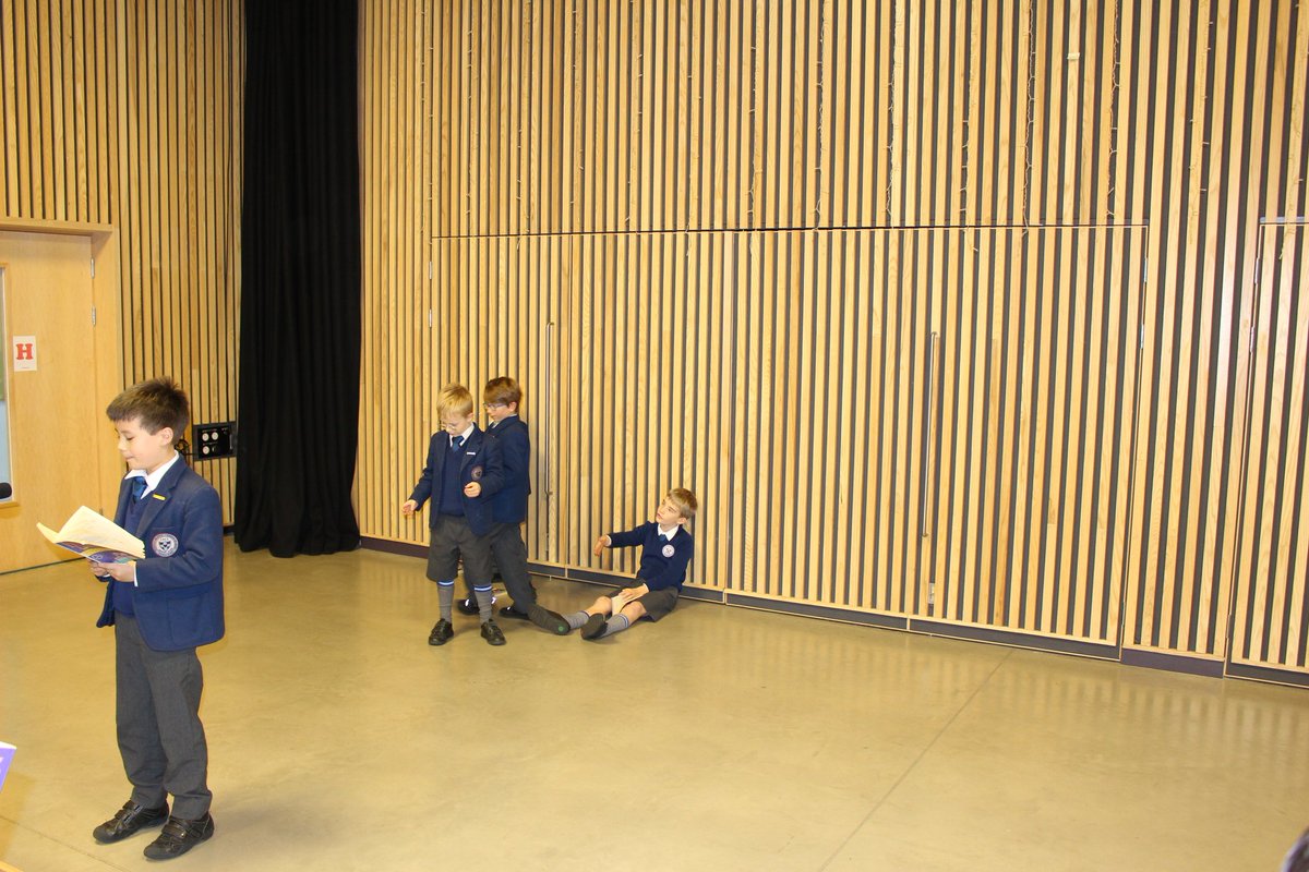 DonheadPrep's tweet image. LP1W upon finishing their Guided Reading text, ‘George’s Marvellous Medicine’, prepared and acted out their favourite scenes like professional actors in the McGrath Auditorium! @roald_dahl @roalddahlmuseum #learningindifferentways #RoaldDahl #DonheadEnglish