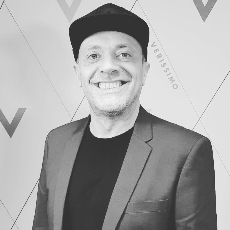 MaxPezzali's tweet photo. Domani sarò a Verissimo #can5 con il nuovo album LE CANZONI ALLA RADIO #ecceteraeccetera 👍
https://t.co/GRbhN9odfL https://t.co/FL1tk6kcLh
