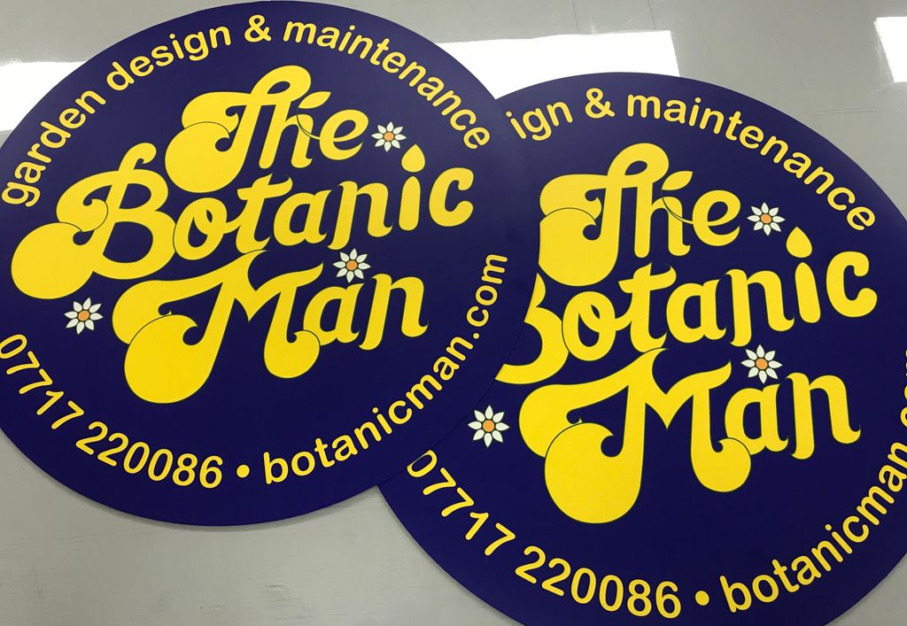 SXBristol's tweet image. Promoting your business on your vehicle is the cheapes form of advertising. #mobileadvertising #vehiclelivery #magneticsign