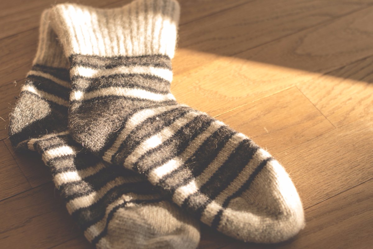 MedBroadcast's tweet photo. Socks in bed? A small boost in skin temperature could mean deeper, more satisfying sleep https://t.co/PSbl0aXimX https://t.co/9ctrCdGepi