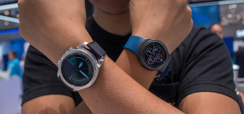 TIZENinfo's tweet photo. TIZEN-часы Samsung Gear S2/Gear S3 помогут бороться с произволом государства https://t.co/vYQS3sEa7v #Samsung #smartwatch #SamsungGearS2 #SamsungGearS3 #security #TIZEN #TizenOS #TIZENapps #смартчасы #безопасность https://t.co/t9iOeshCSm