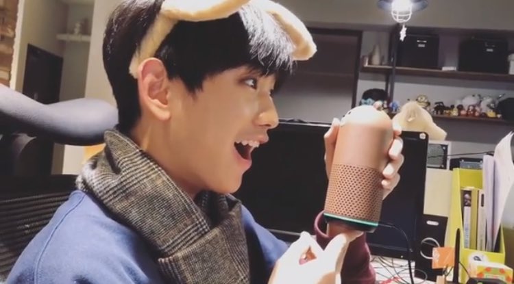 bannymong's tweet photo. 웅 : 클로버 안형섶 알아?
네~ 1999년 웅앵웅앵..
웅 : (헉ㅅㅂ) 그 사람 잘생겼어?
네~ 잘~ 생기신 것 같ㅇ
웅 : 아니야!!!!!!!!!!!!!! https://t.co/01gLDviZLd